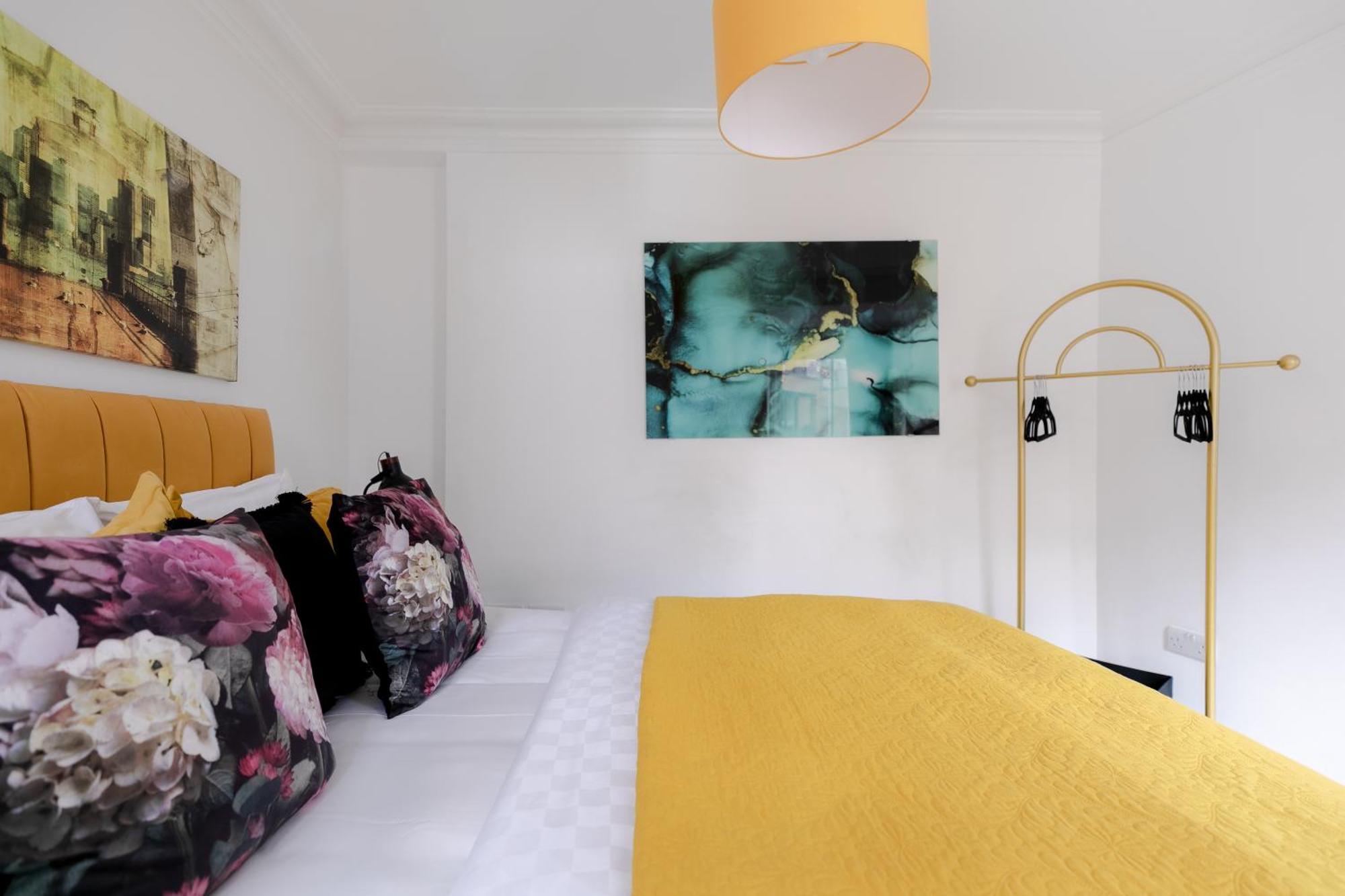 Rare Find Off Oxford St! Soho 5Bed Design House For Xxl Groups Apartamento Londres Exterior foto